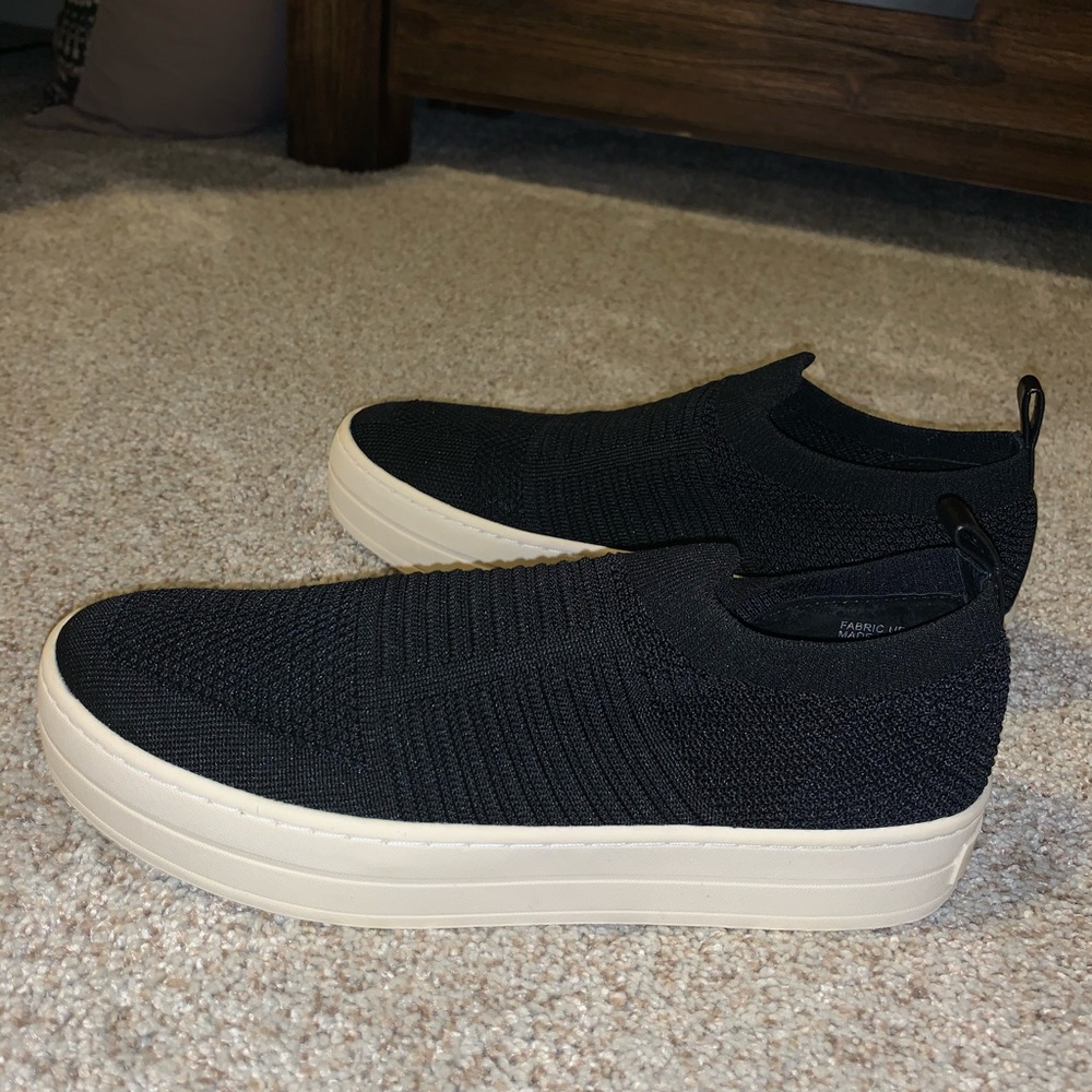 Never worn J Slides size 8